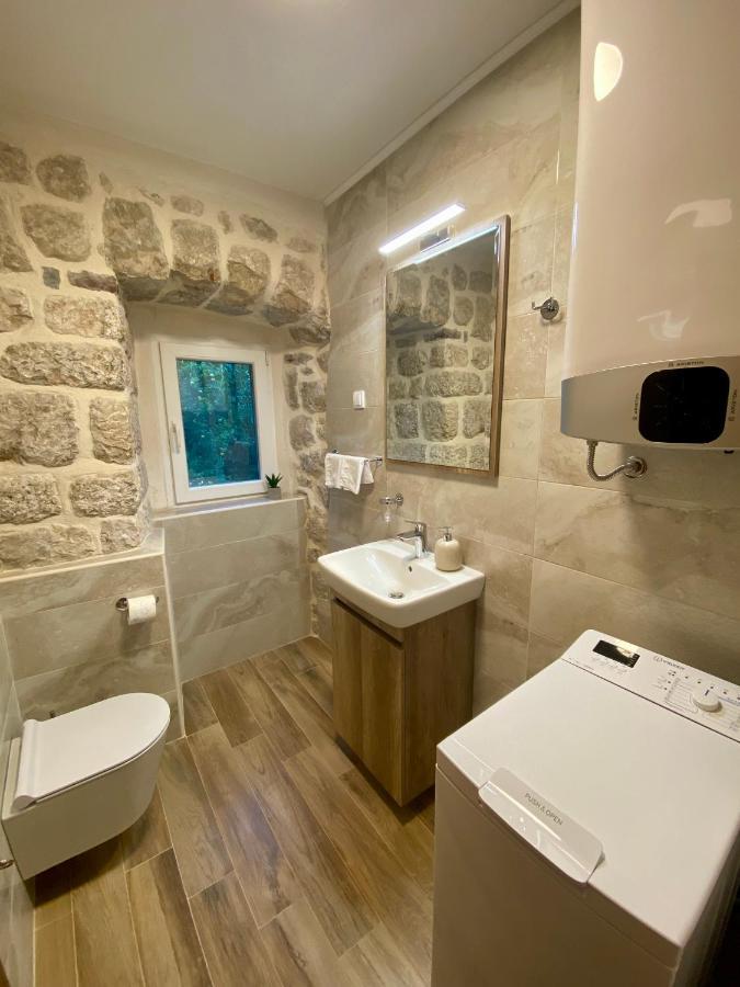 Apartment Caserma Kotor Eksteriør billede