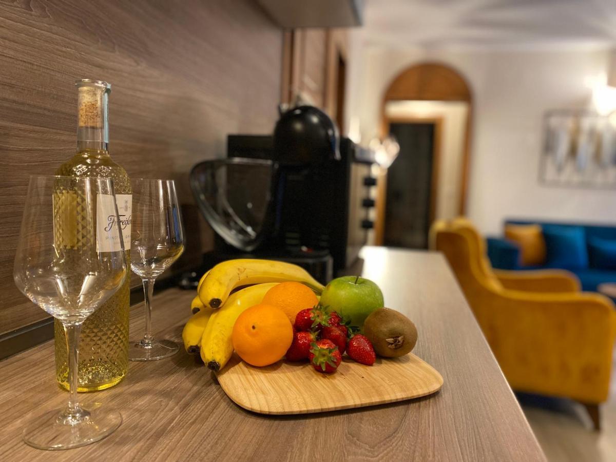 Apartment Caserma Kotor Eksteriør billede