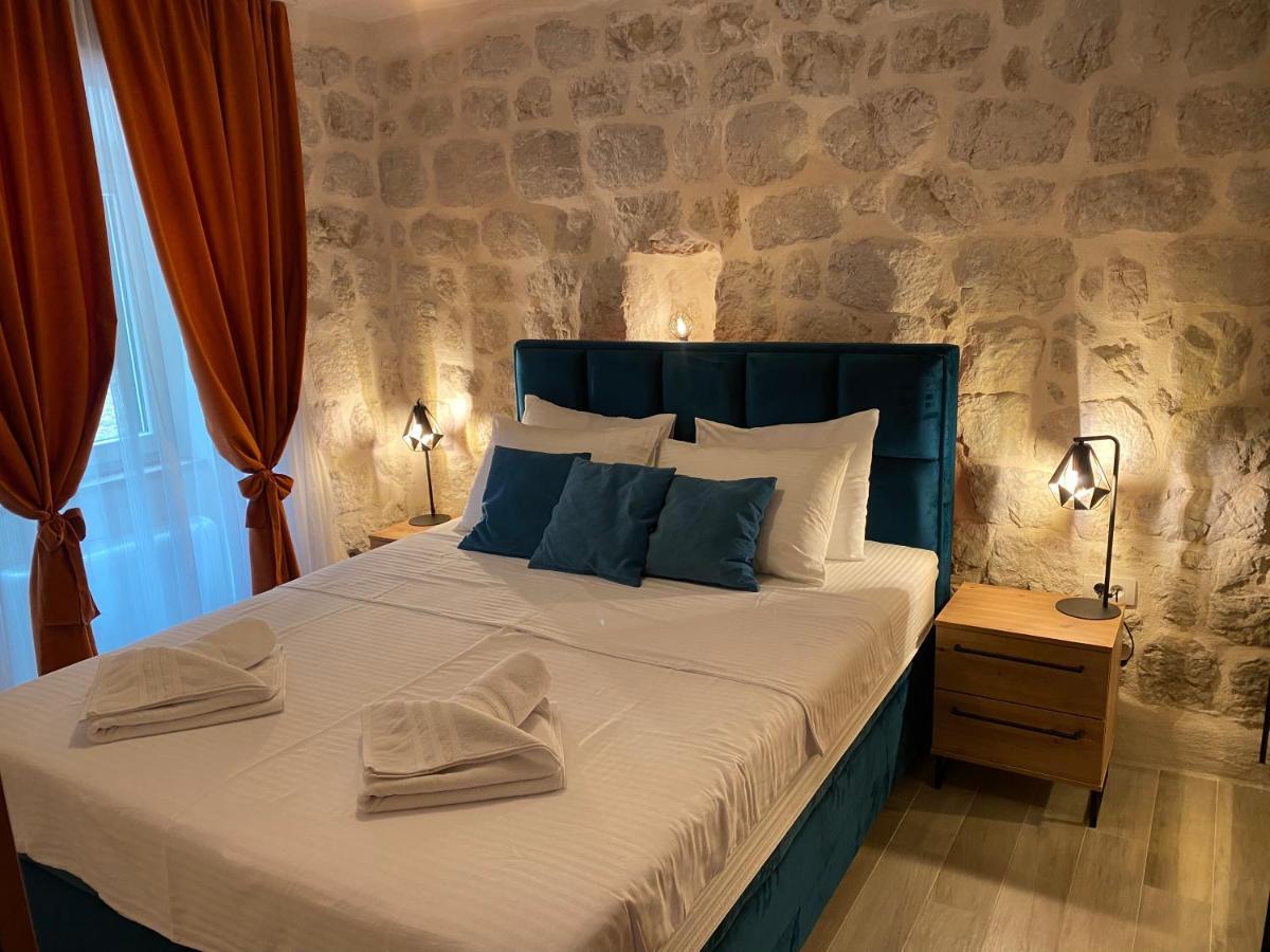 Apartment Caserma Kotor Eksteriør billede