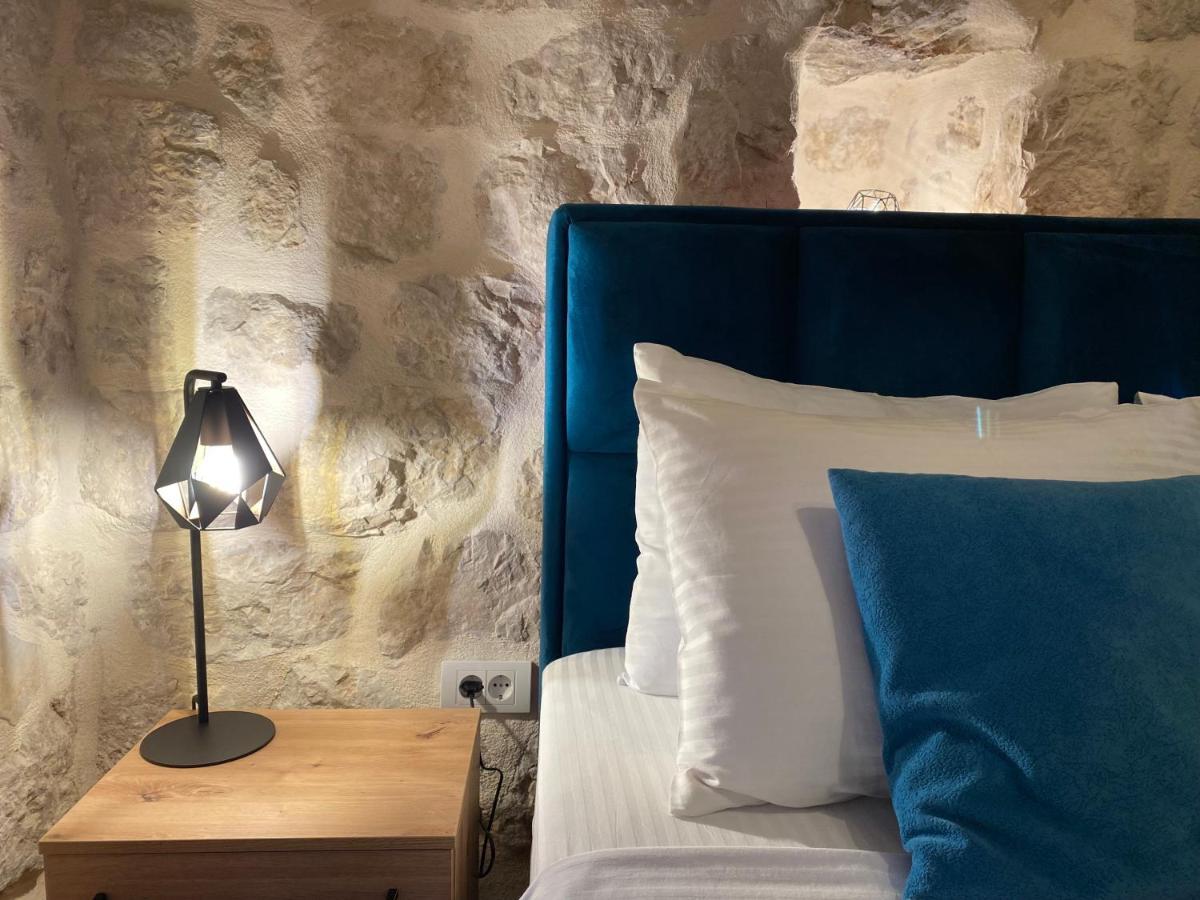 Apartment Caserma Kotor Eksteriør billede